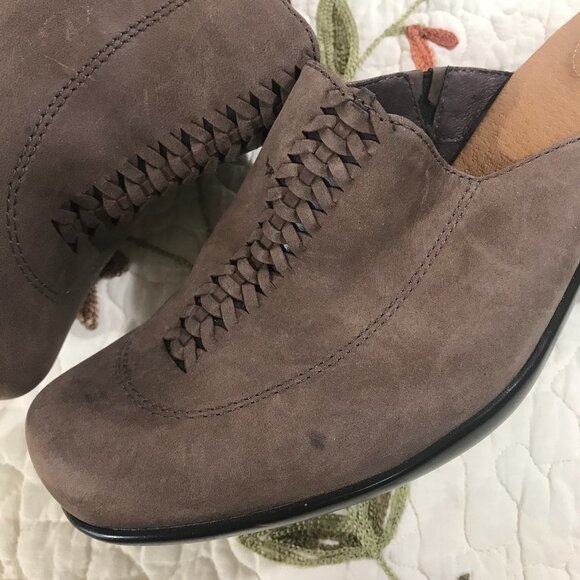 Clarks 8.5 Clog Brown Weave Toe​​​ - Picture 10 of 13